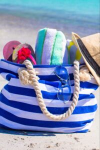 How To Pack Your Bag For Summer Vacation! | Worldwide Bags